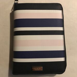 Kate Spade ZIP Around Organizer brand new. Never used. With tags.
